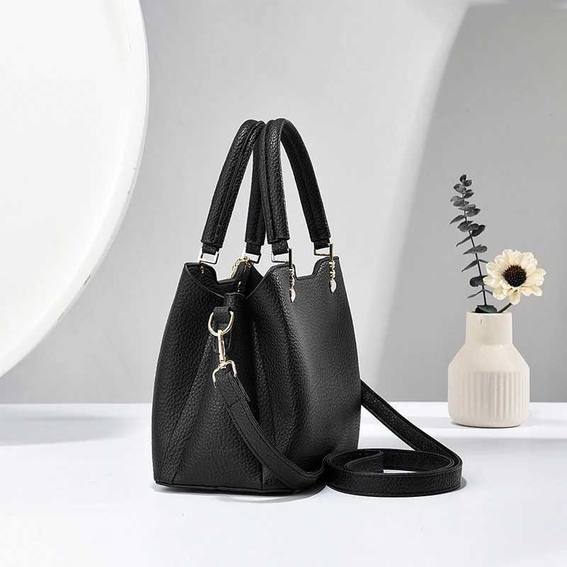 Small Elegant Solid Color PU Handbag - Removable Strap Zipper Closure Polyester Lining Casual Crossbody Tote Bag with Pendant Z250303