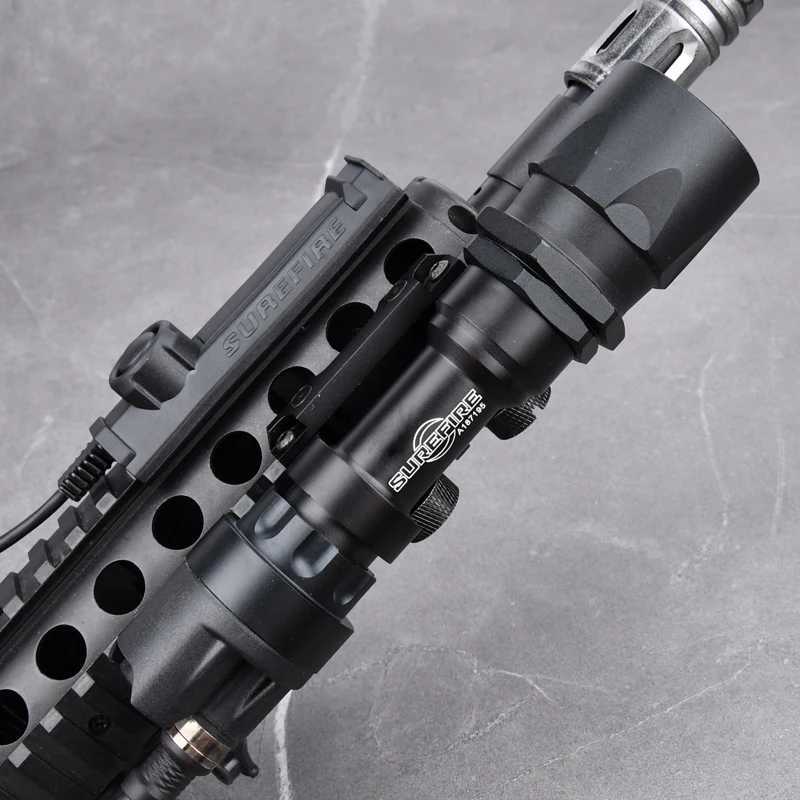 Surir M951 D white flashlight M600 M300 metal reconnaissance light with dual tail tactical air gun Rif Lanterna hunting 20mm railXJ250303