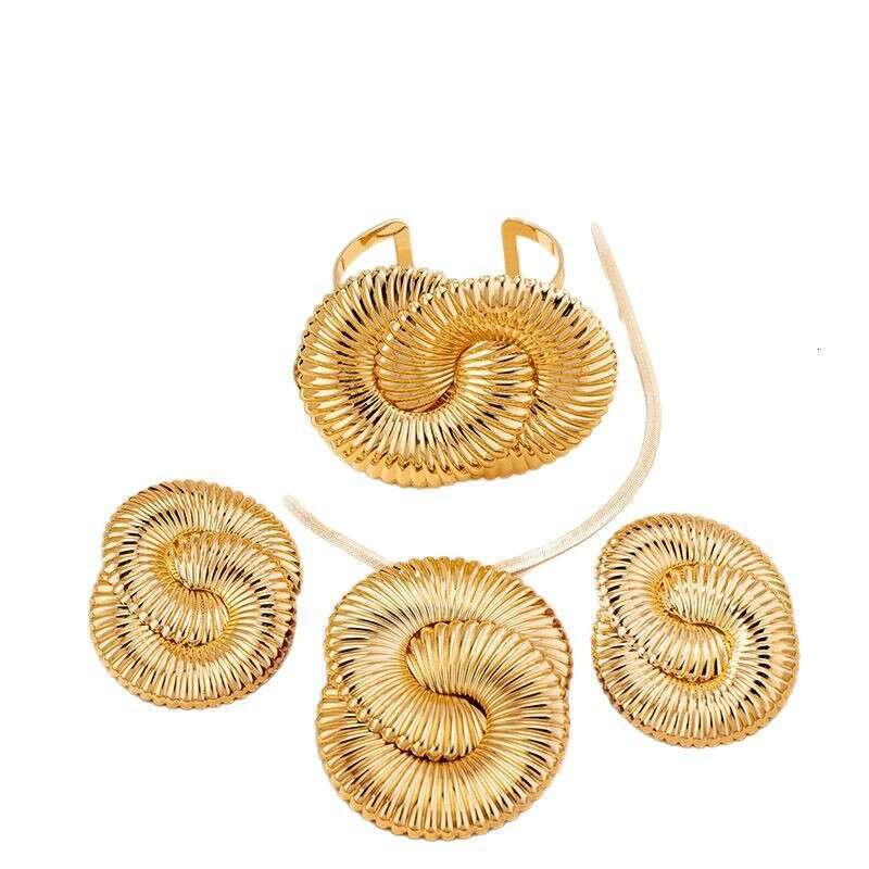 designer jewelry 3 fashionable and personalized exaggerated metal geometric circles twisted ripple women's earrings necklace jewelry set