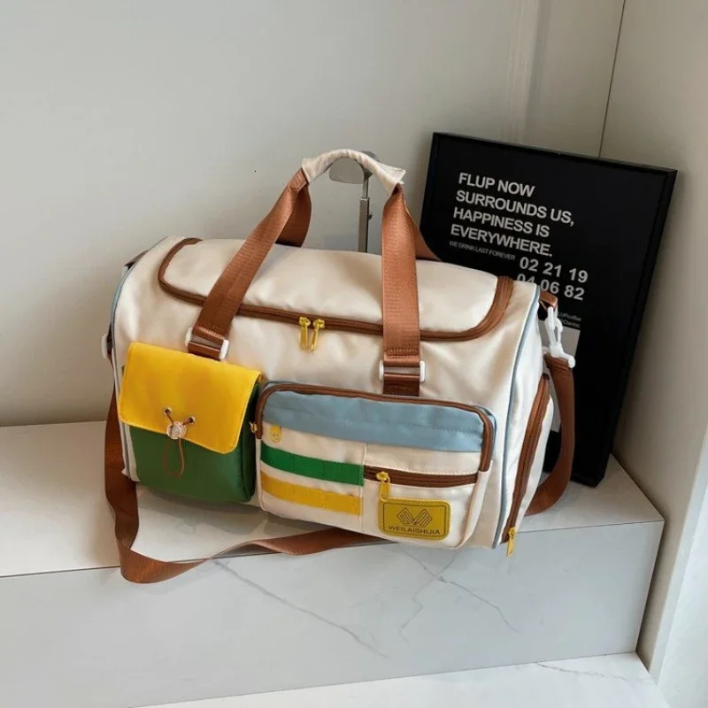Casual Large Capacity Short Distance Travel Bag Contrasting Color Sports Bag Nylon Business Travel Crossbody Bag 250303