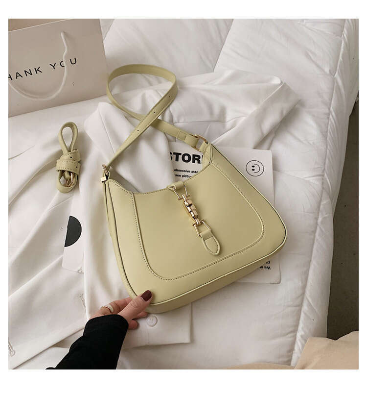 Single Handbag Autumn Bag Women's armpit One shoulder portable handbags small bag Fashion chains crossbody bag Purse Single Zipper Wallets Women 