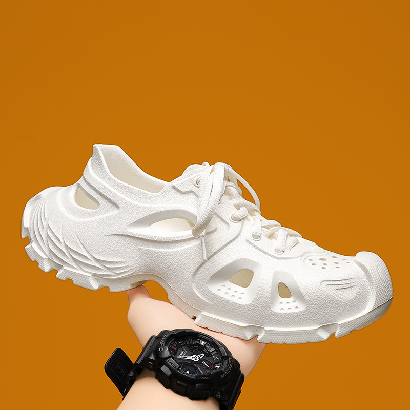 Cave men's sandals, oversized outdoor sports, summer new styles, women's couple water shoes, trendy shoes designer sandals