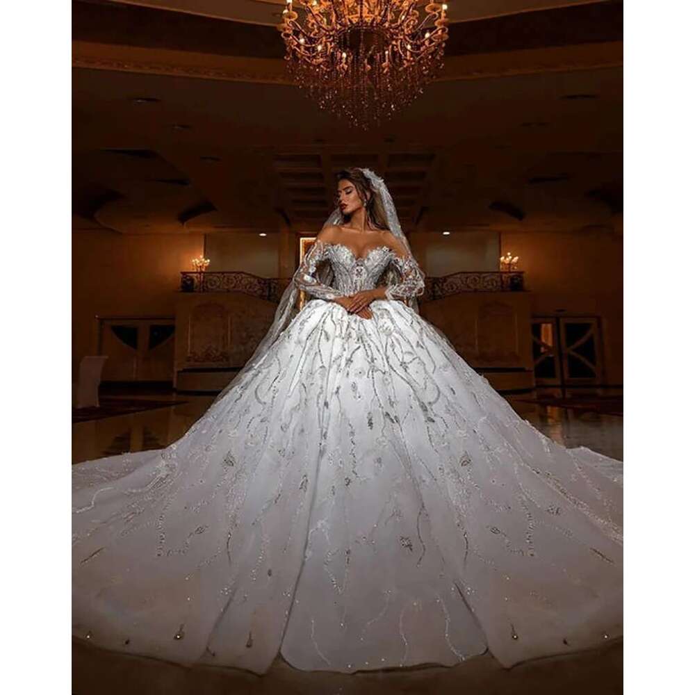Classic Ball Gown 3d-ral Wedding Dresses Appliques Lace Long Sleeves Tulle Chapel Custom Bridal Dress