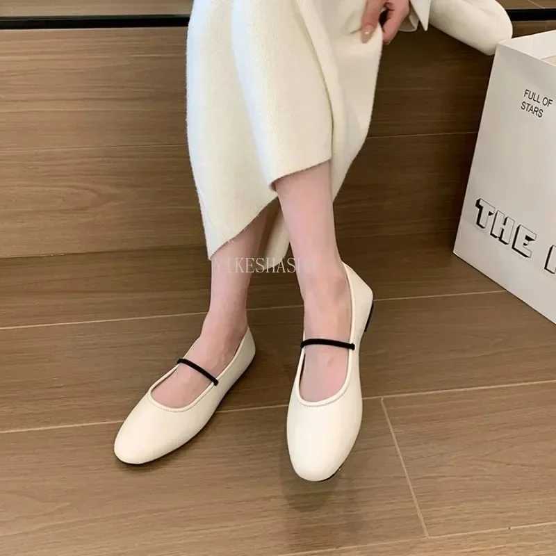 2024 Womens Flats Shoes From Shallow Slip Womens Soft Sole Ballet Shoes Ladies Casual Designers Outdoor Ballerina Shoe Y250303