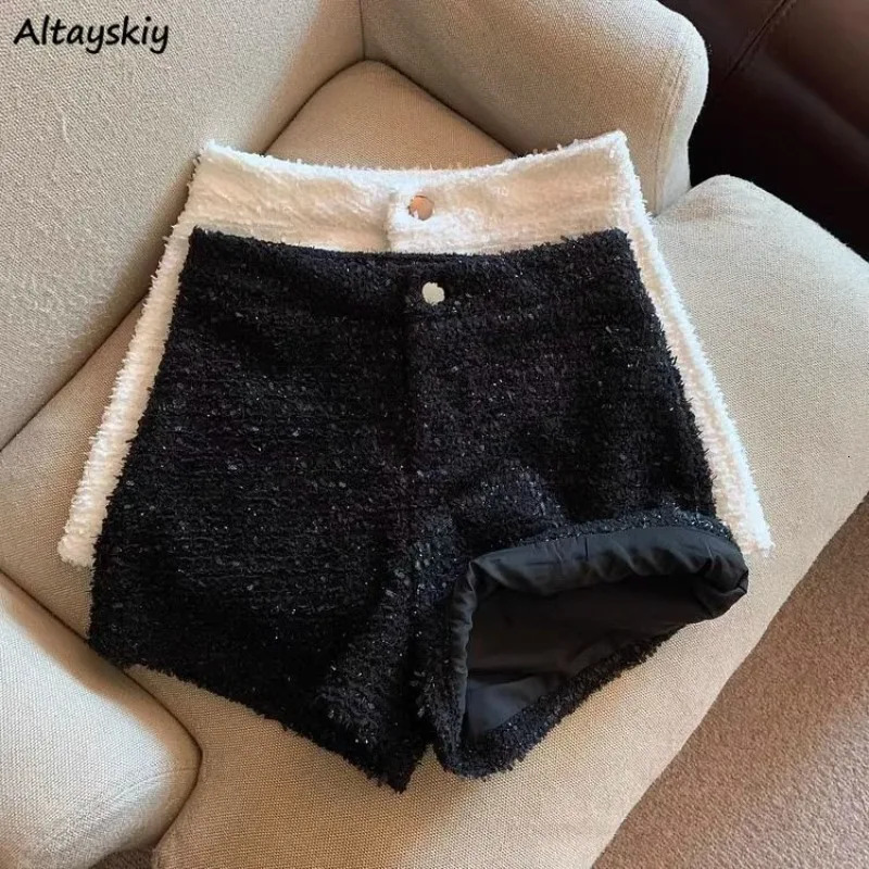 sweet Shorts Women Sexy Skinny Y2k Clothes High Waist European Streetwear Fashion Trouser Cool Thick Button-Fly Wide Leg 250303