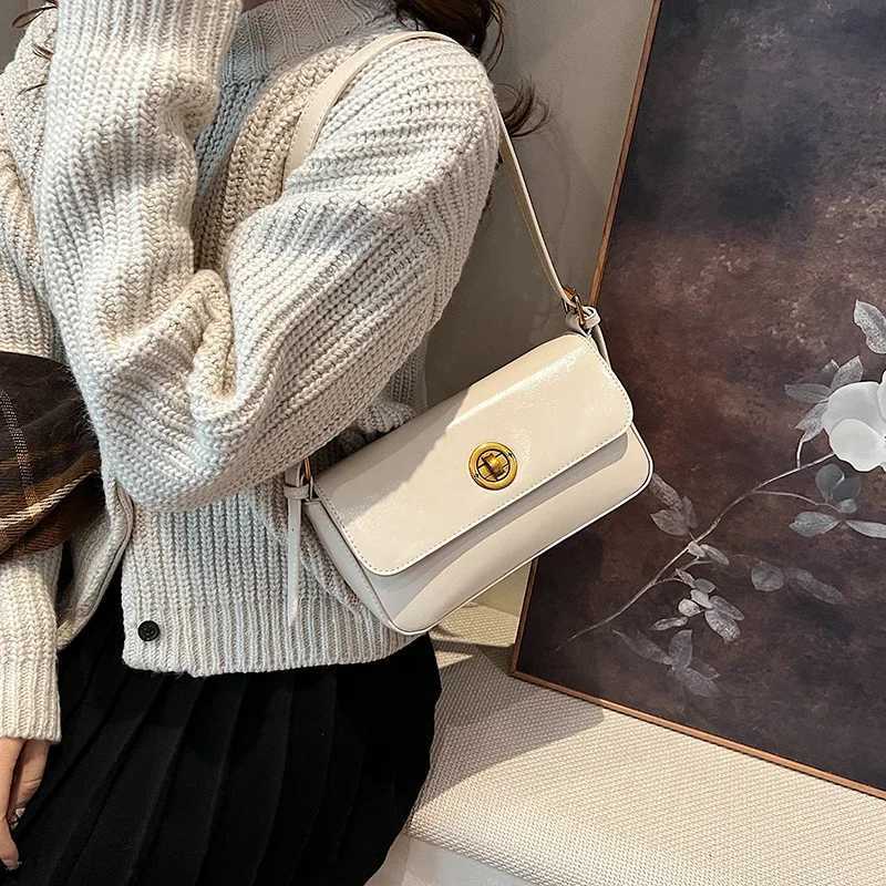 Simple Glossy Solid PU Square Shoulder Bags High Quality Compact Versatile Hasp Classic Style Crossbody Bags for Women 2025 Hot Y250303