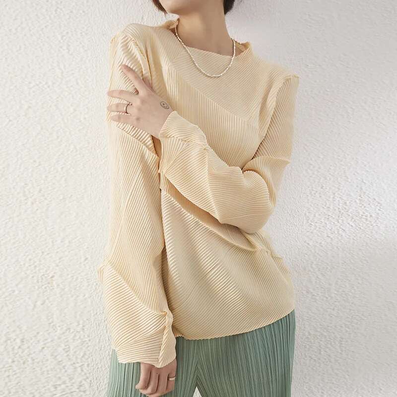 Miyake Pleats Hand Geometry Pleated Tops 2023 Spring New Irregular Designer Long Sleeve Loose Causal T-Shirt