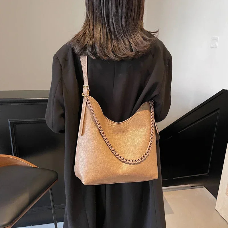 Large Capacity Bag for Women Niche Simple Chain Shoulder Crossbody Bag for Work Commuting Tote Bag Carrying Bag 250228