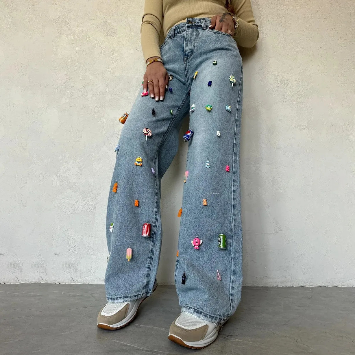 American Style High Waisted Womens Jeans Sensible 3D Decorative Fashion Street Clothing Distressed Denim Wholesale AutumnWi 250227