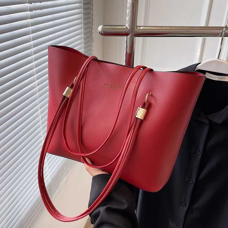 2023 Autumn New Large Capacity Leather Handbag Luxury Designer Wedding Bridal Shoulder Bag Z250303