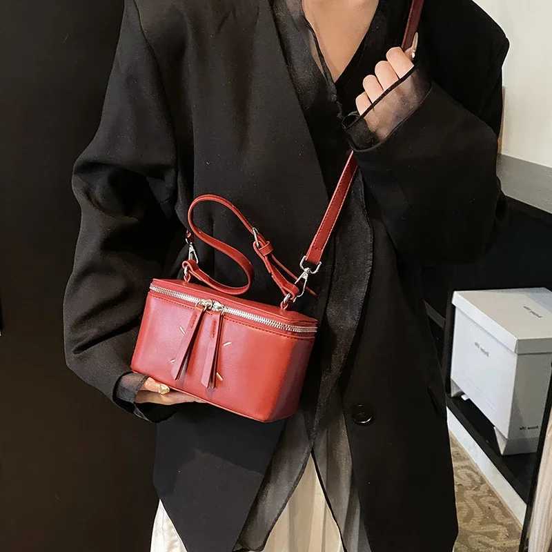 Fashion PU Shoulder Bag Red Square Bag 2025 New Womens Handbag Hot Selling Valentines Day Gift Classic Shoulder Bag Z250303