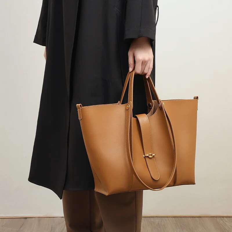 Cowhide Women's Tote Bag 2024 New Large Capacity Fashion Designer Classic Vintage Pleats Women Shoulder Bags