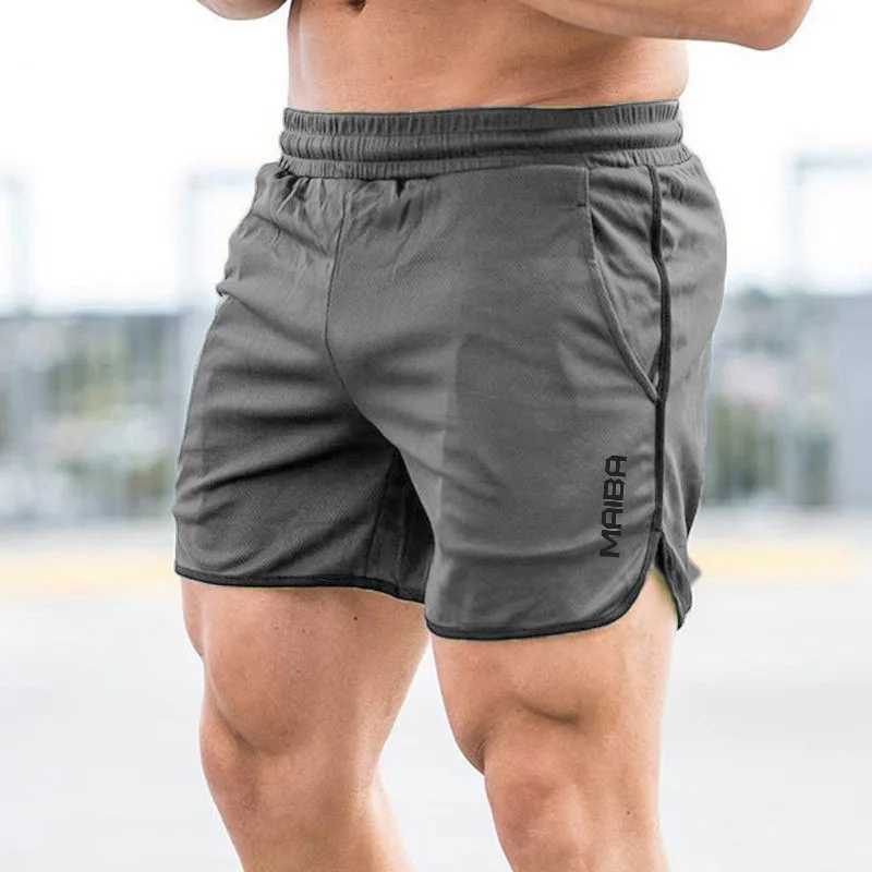 New Fitness Breathable Sports Shorts Running Quick Dry Pants Summer Slim Training Quarter Pants 2023T250304