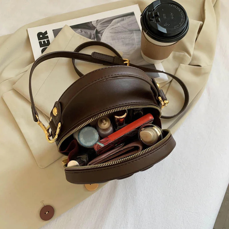 Solid color horizontal womens bag round handbag fashionable handbag mini leather shoulder bag womens bag 250303