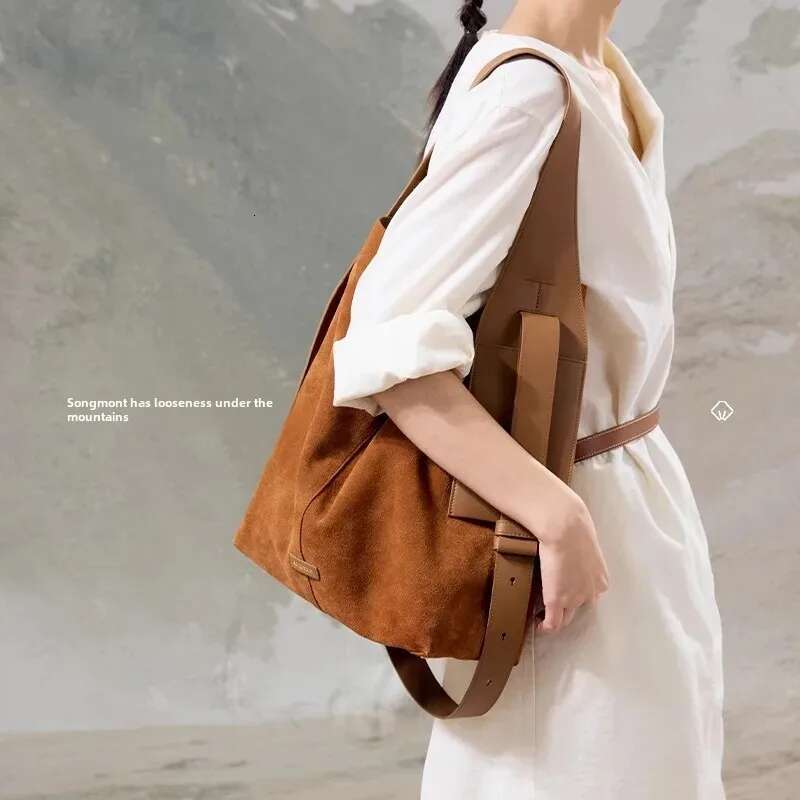 Large Chamois Leather Hanging Ear Supportive Tote Designer Style Casual Commuting Single Shoulder Slanting Bag Autu Handbag
