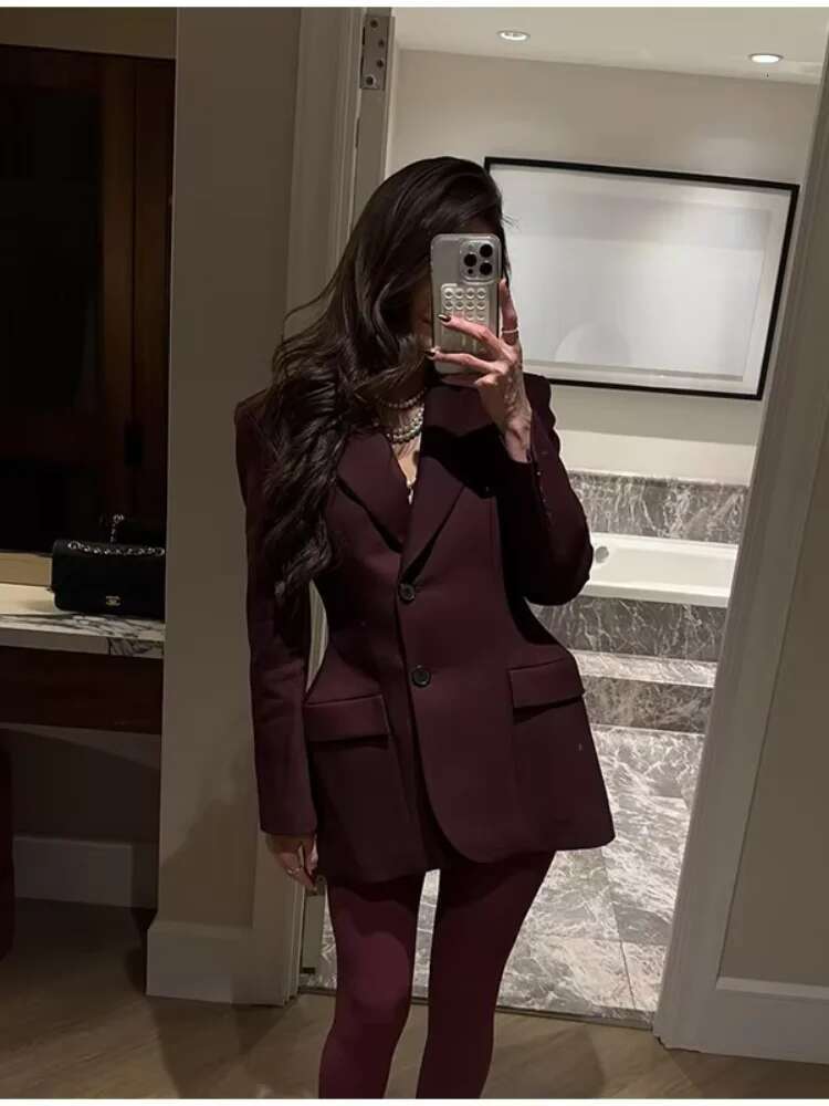 Woman Elegant Slim Fit Lapel Pocket Suit Fashion Solid Color Single Breasted Long Sleeved Jacket 2025 Chic Ladies Outwear
