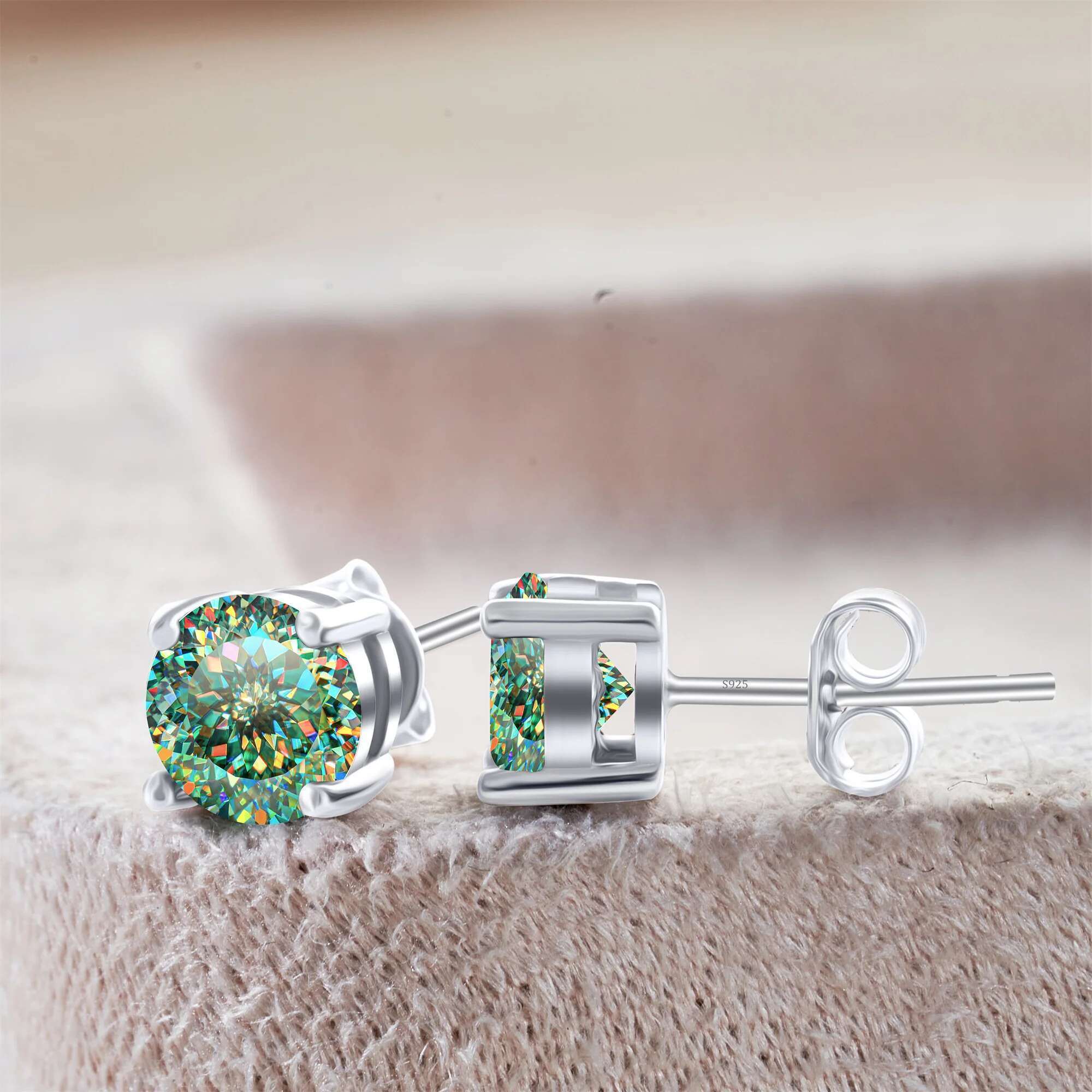 Sterg Sier Moissanite round Earrings 0.5/1/2 Carat Engagement Wedding Daily Wear Party Travel urious Gift for Women