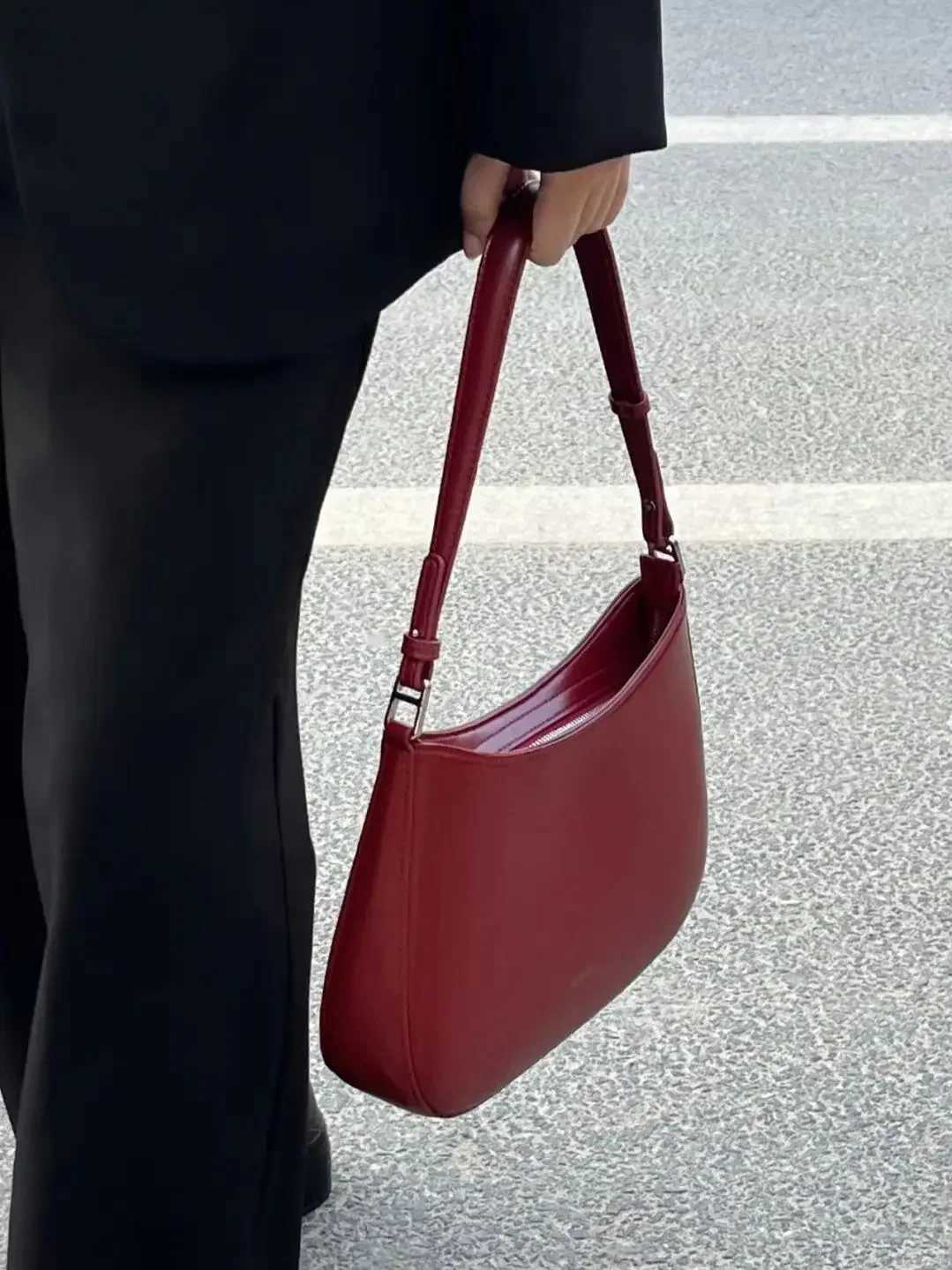 Miyagawa Fashion Korean Texture Red Bag Womens 2024 New French Single Shoulder Crossbody Small Bags Z250303