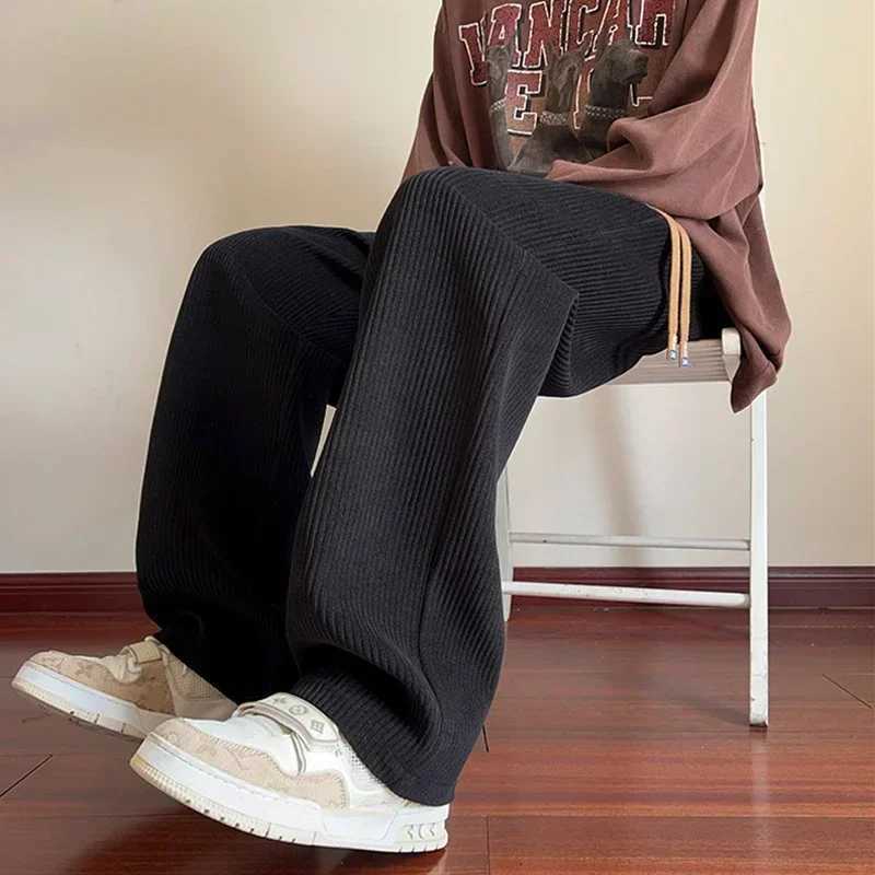New Corduroy Baggy Straight Pants For Men Vintage Appliques Drape Casual Trousers Autumn Y2K Streetwear Gym Joggers SweatpantsXJ250303