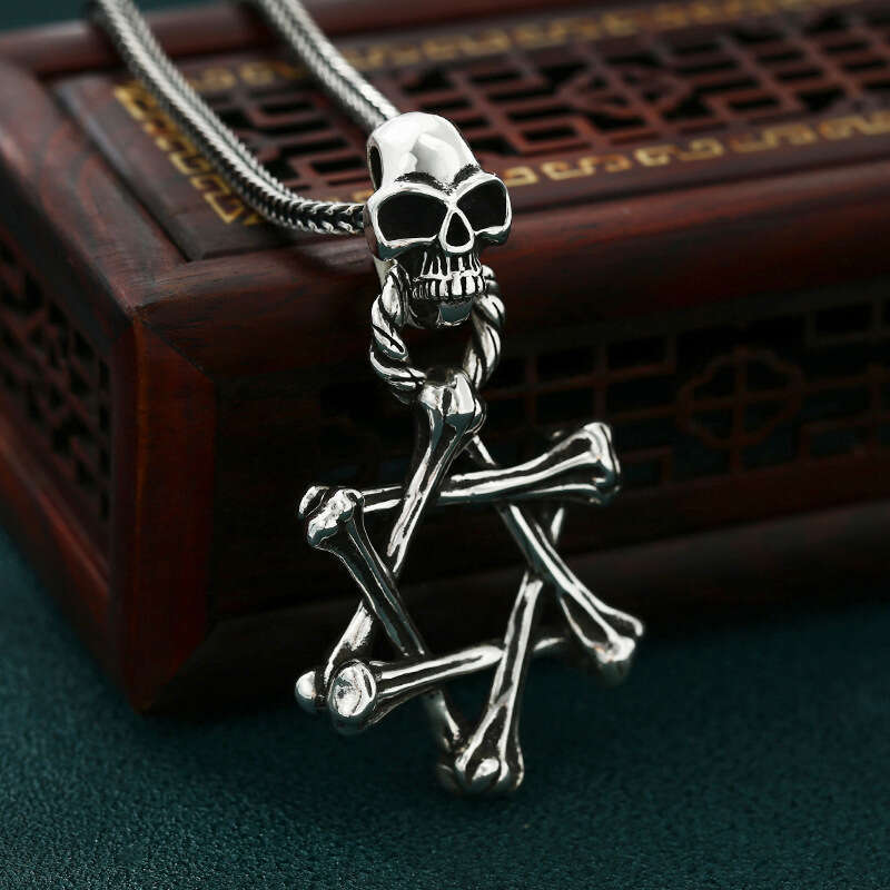 Chiba Men and Women Personality Skull Hexagram Star Taiyin Trendy Sweater Chain Pendant