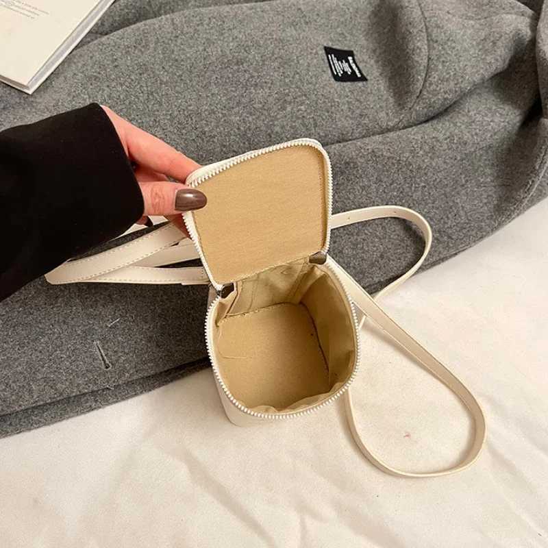 Fashion PU Shoulder Bag Red Square Bag 2025 New Womens Handbag Hot Selling Valentines Day Gift Classic Shoulder Bag Z250303
