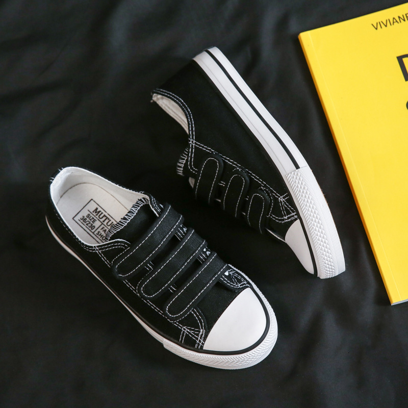2025 New Spring Low Top Korean Edition Velcro Canvas Designer Girls' Board Lazy White Shoes Trendy Sports Shoes