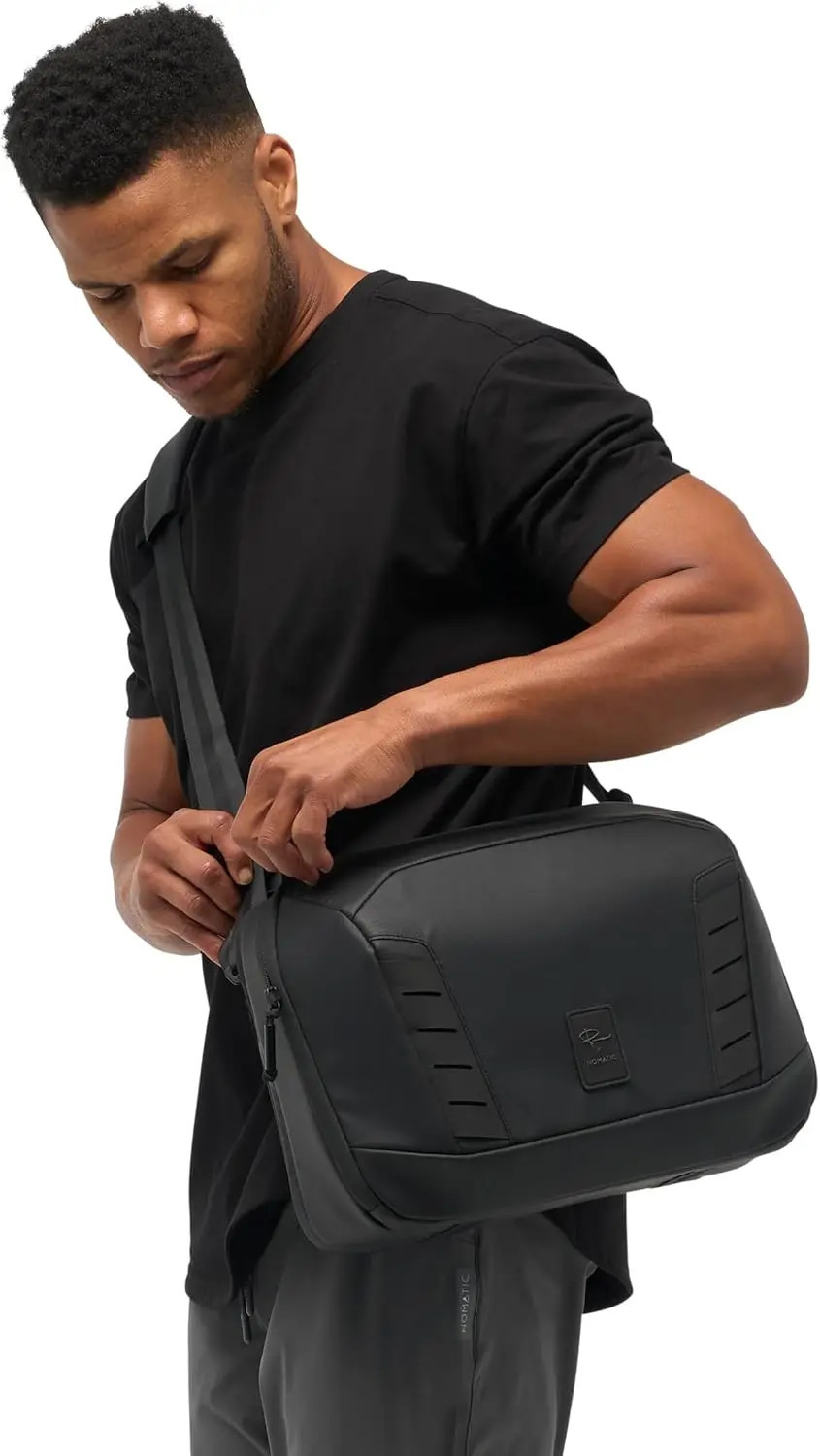 Ship from US McKinnon Camera Messenger 13L Versatile Bag for Pographers with Quick Access Secure Laptop Storage Fits 14 250303FBB