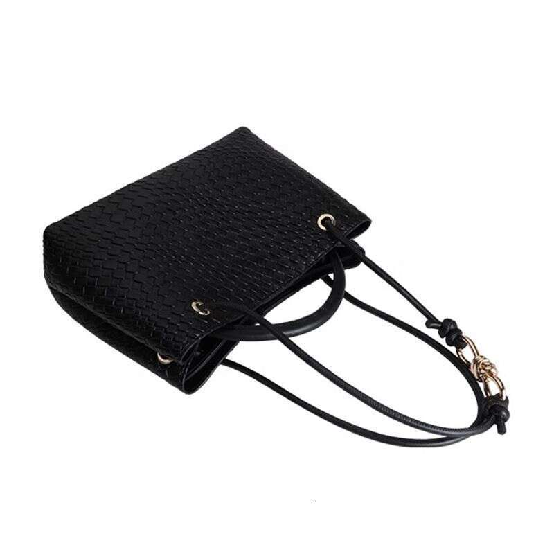 Women's Bags Niche Design New Metal Rope Buckle Woven Tote Single Shoulder Handheld Large Capacity Women's Bag