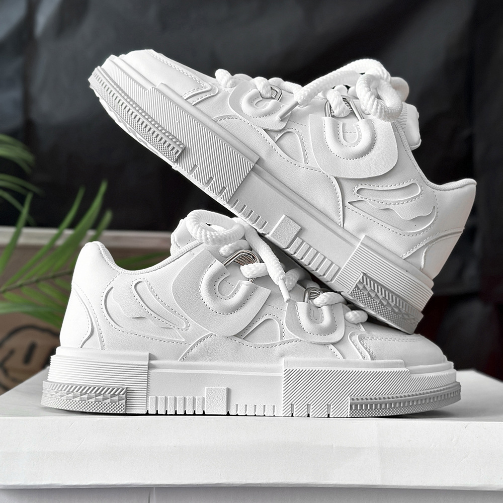 2025 New Niche Design Light Luxury Men's Board Shoes Bread Men's Outdoor Leisure Chinese Personality Fashion Skateboard Board Shoes Men'