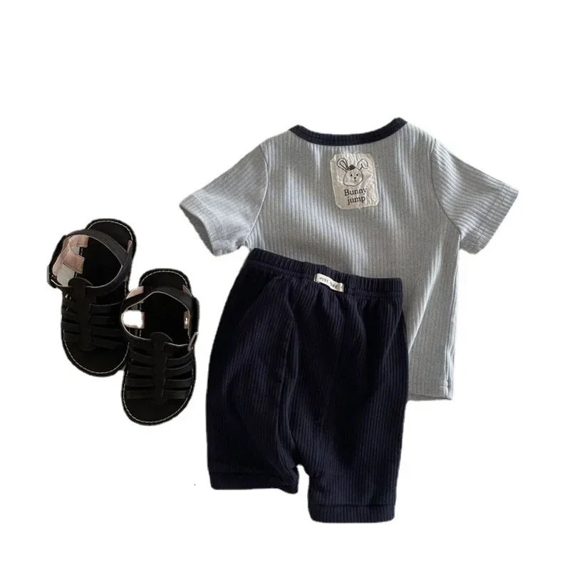 Summer Babys Sets With Label Thin Korea Childrens Clothing Stripe Short Sleeved Shorts Two-piece Set 250304