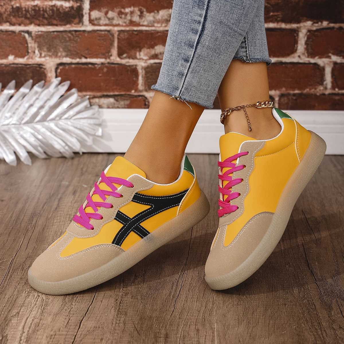 Women Sneakers Fashion Breathable Platform Running Shoes Women Casual Vulcanize Shoes New Mesh Light Comfortable Sneakers WomenC250304