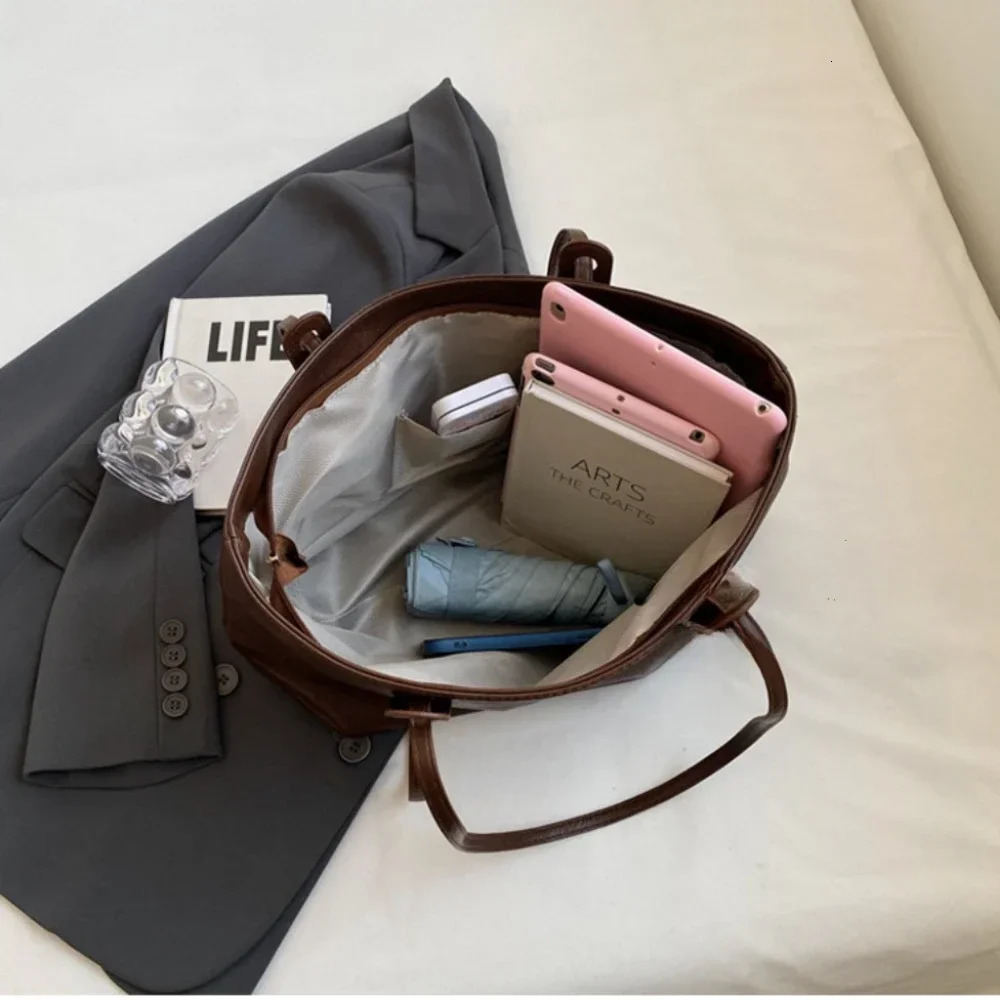 Large Capacity Womens Tote Bag Winter Fashion Trend Leather Shoulder Bags Office Handbag 250303