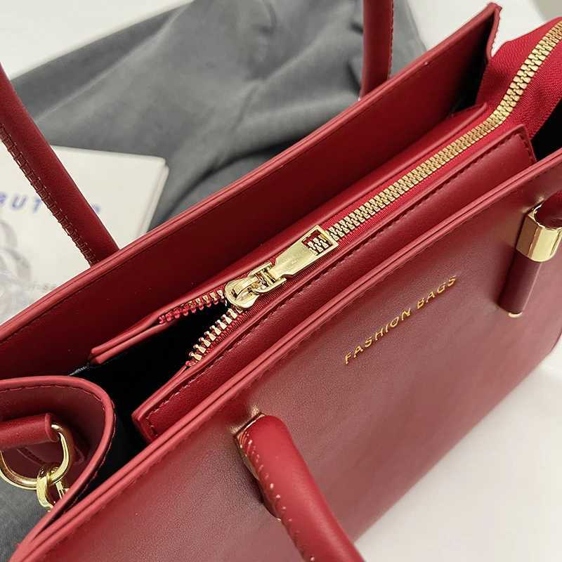 Red Color Top-handle Bags For Women 2024 Luxury Designer Handbags PU Leather Large Capacity Casual Street Shoulder Shopper Totes Z250303