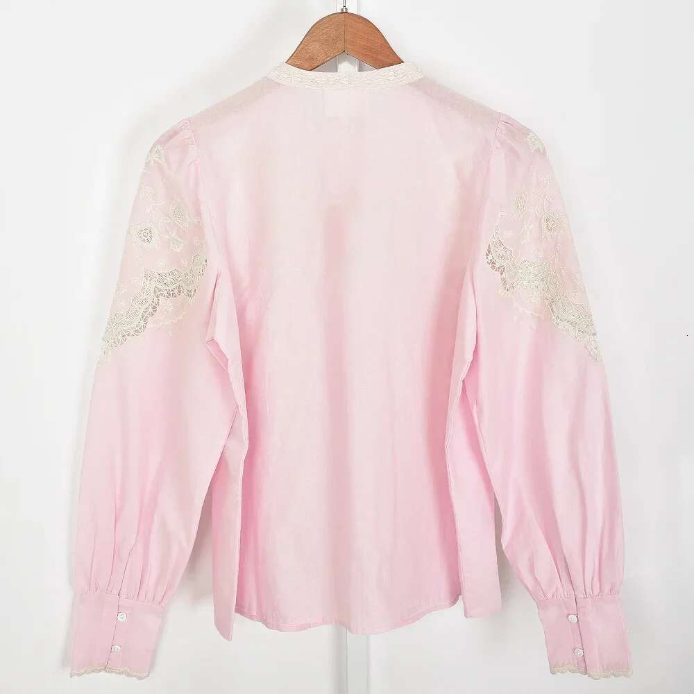100% Cotton 2025 Spring New Round Neck Lace Embroidery Design Pink Ladies Shirt