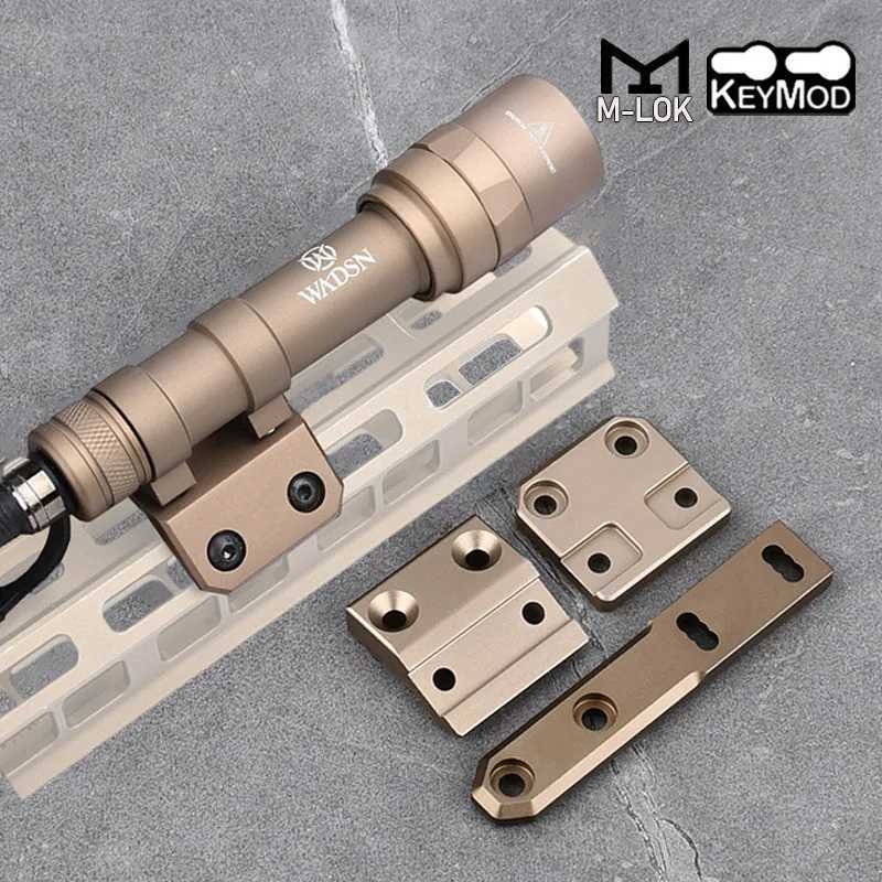 WADSN M600U M300C Tactical Airsoft Flashlight M-Lok Keymod Rail Offset Mount Base M300 M600 Weapon Gun Light Hunting AccoriesXJ250303