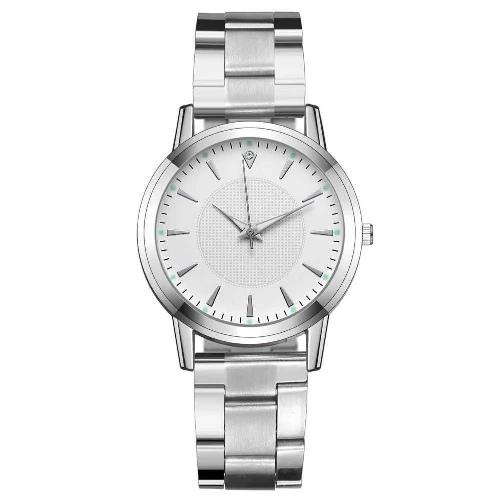 Luxury 2024 Fashion Diamond Couple Watch Stainless Steel Silver Mesh Str Womens Quartz Womens Hot SellingXJ250304