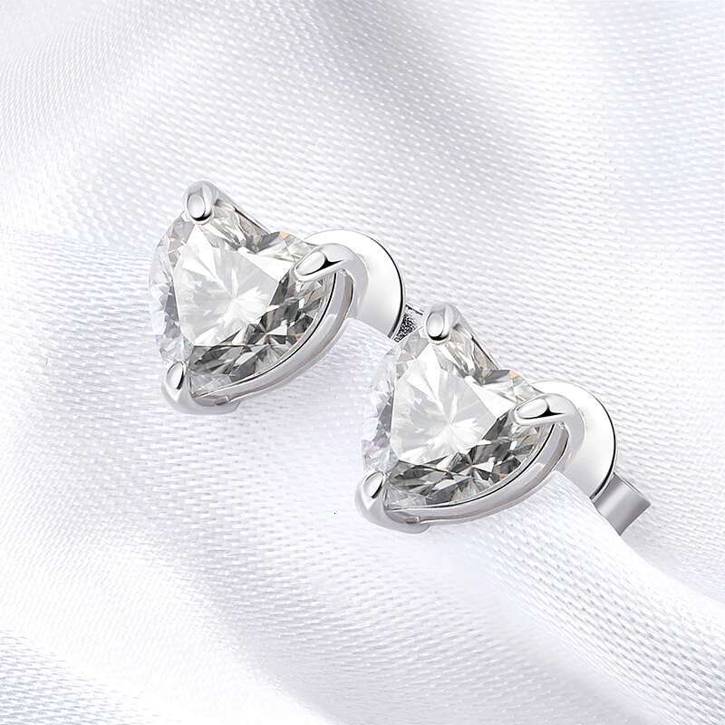 Smyoue 1CT 2CT 4CT Heart Cut Moissanite Stud Earrings for Women Quality Lab Dia S Sterg Sier Bride Jewelry