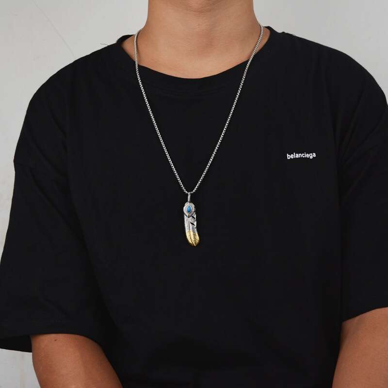 Hiphop Bar Hip Hop Trendy Accessories Pine Stone Room Gold Feather Necklace Men's and Women's Titanium Steel Jewelry 3199