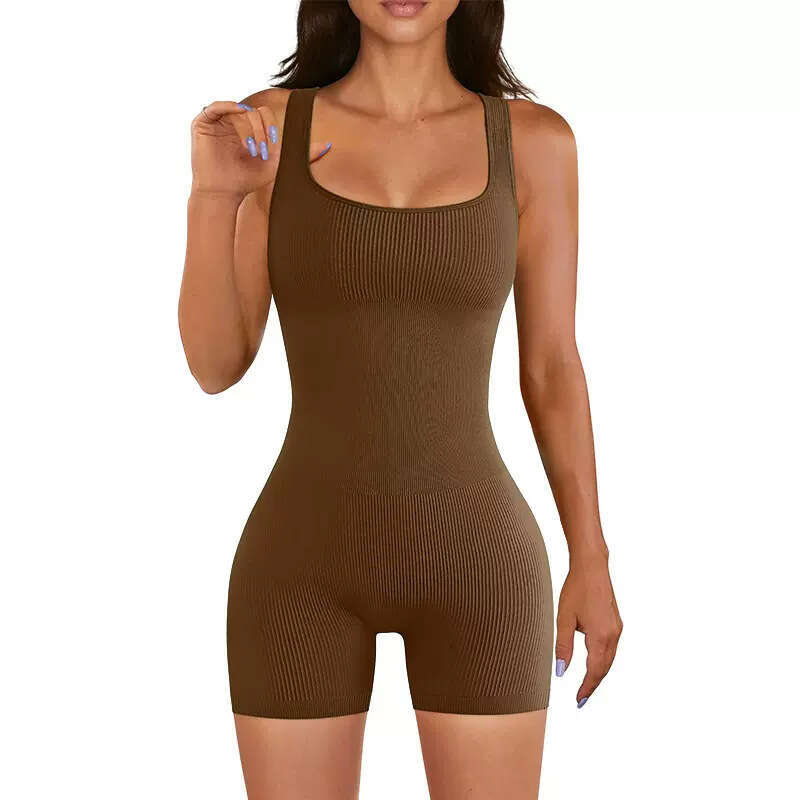 One piece suit with exposed back and lifted buttocks slimming, fiess shorts for women's sports body training, aerial one-piece yoga suit, 2025 ne