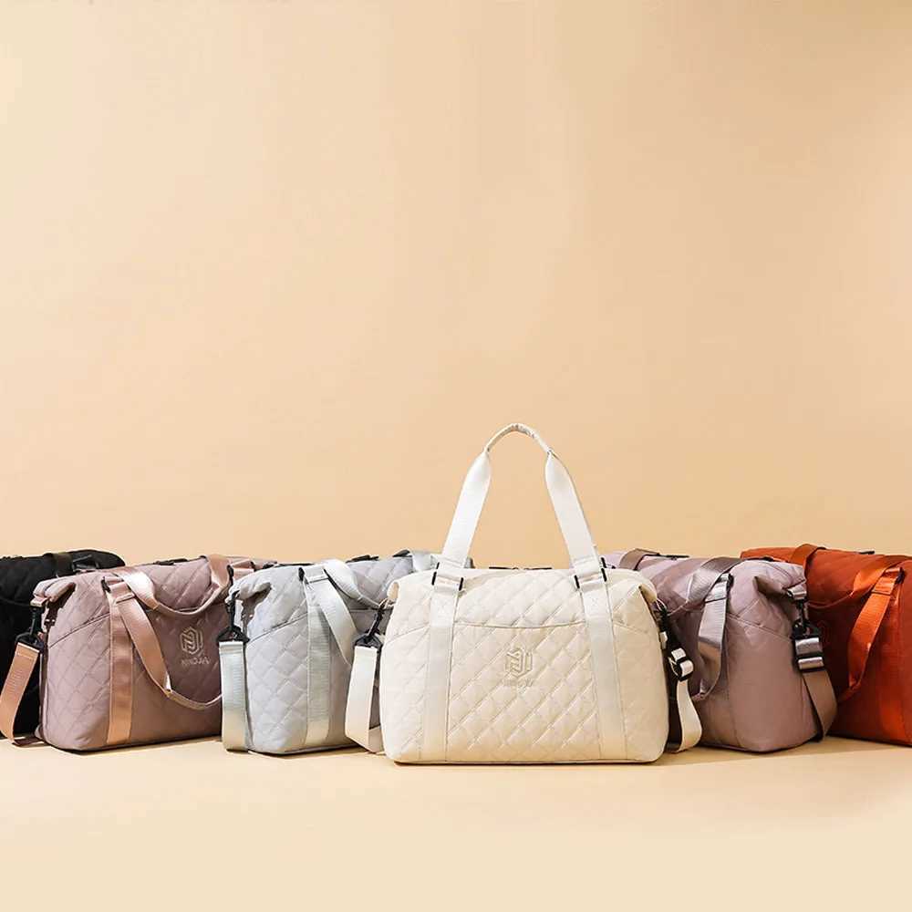 Short-Distance Travel Cross-Body Bag for Women Simple Bag Large-Capacity Water-Repellent Sports Fitness Bag Handbag Business Trip Boarding Bag Y250304