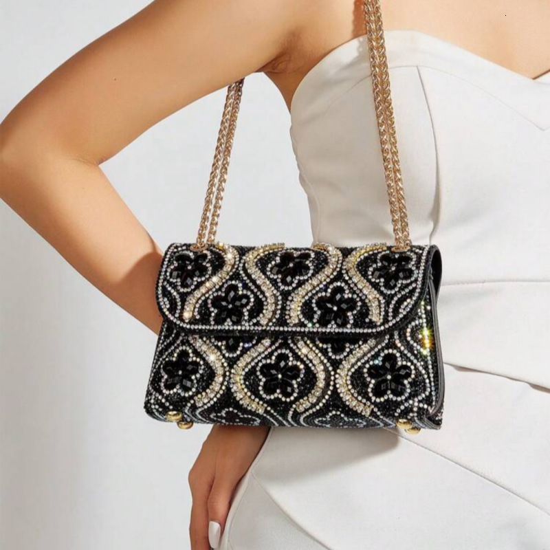 New fashion socialite rhinestone handmade bag, clothing alloy small fragrance style single shoulder crossbody dinner bag