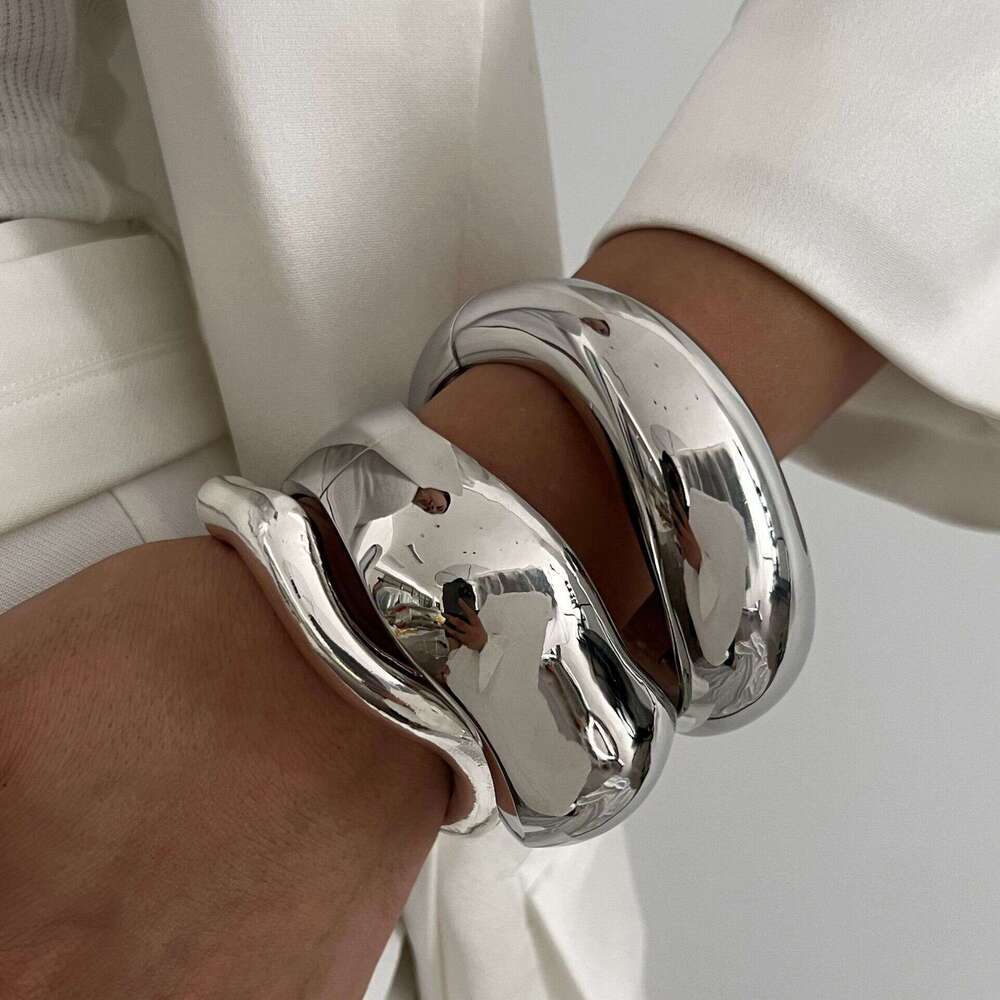 Jewelry Style Exaggerated Design Geometric Alloy Electroplated Bracelet