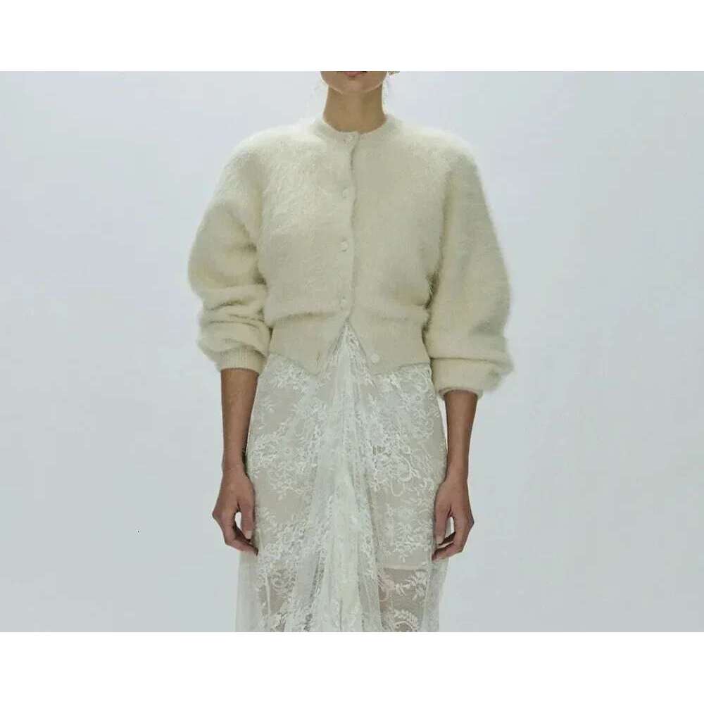 Women Autumn And Winter New Round Neck Single-Breasted Long-Sleeved Knitted Cardigan