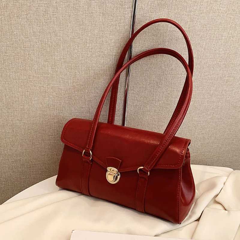 Vintage High-Grade Sense Underarm Tote Bag Women New Fashion Red Simple Style Korean Texture Commuter Portable Shoulder Bag Z250303