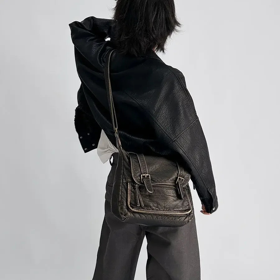 High quality shoulder bag womens cross body bag large capacity bag retro messenger bag fashionable motorcycle bag 250228