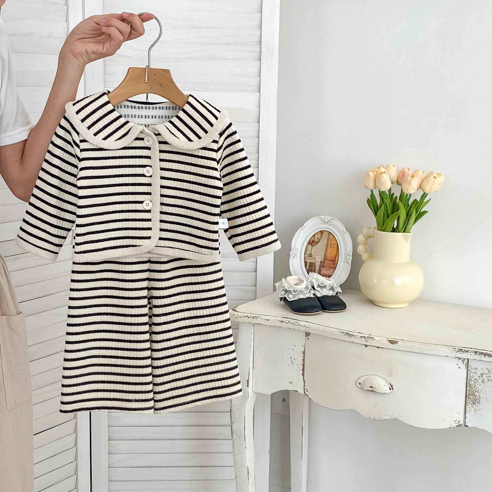 4251 Baby Clothing Set Spring Girls Striped Suit Long-sleeved CoatWide-leg Pant Girls Two-piece Suit. 250304