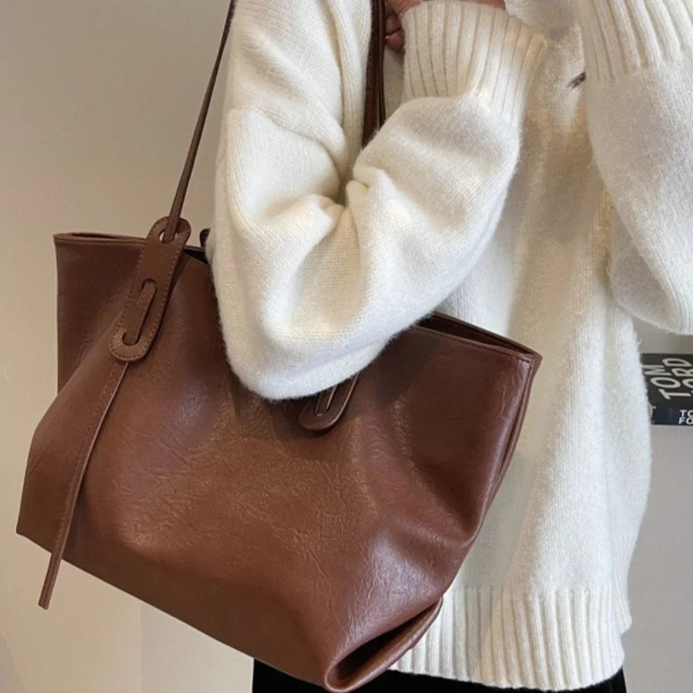 Large Capacity Womens Tote Bag Winter Fashion Trend Leather Shoulder Bags Office Handbag 250303
