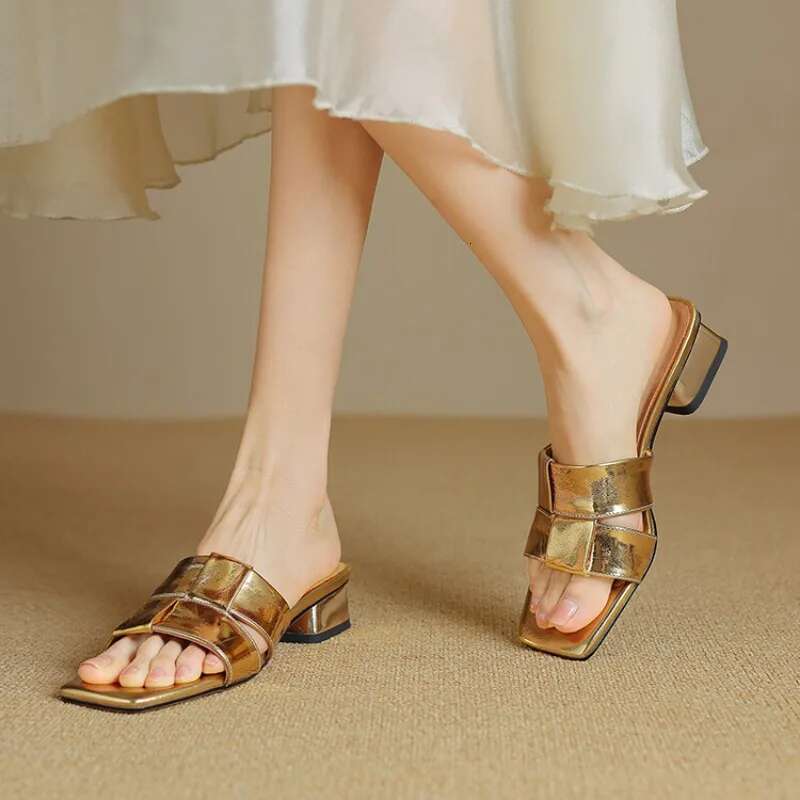 Plus Size 2025 Summer Casual Flat Slippers Outdoor Beach Flip ps Female Trend Brand Design Slides Shoes Women