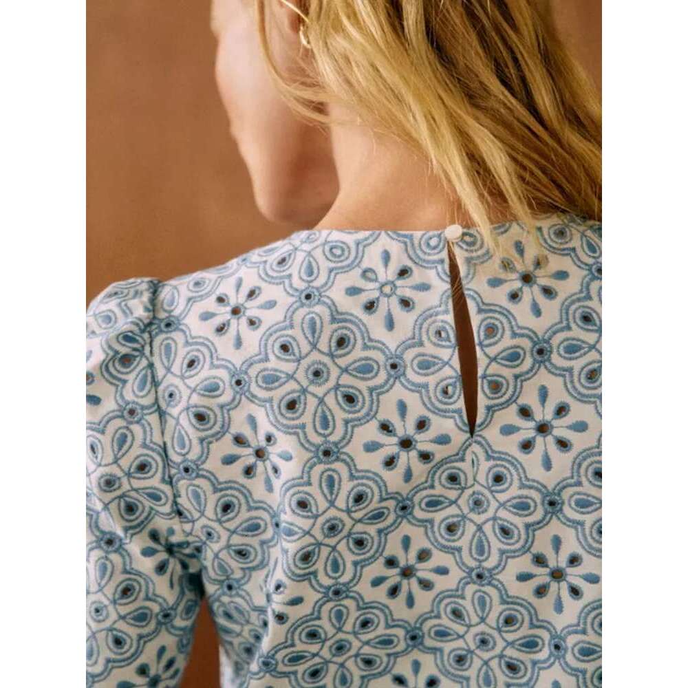 Women Crochet Hollow Out Blouse Embroidered Round Neck Versatile Top Fashionable Slim Short Sleeved Shirt For Lady