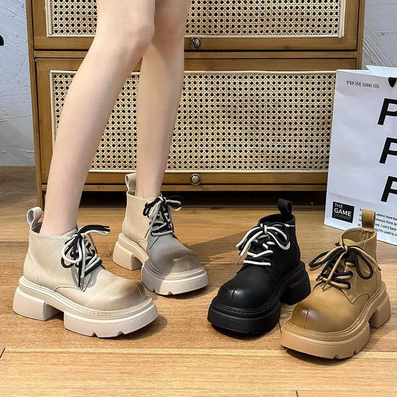 Thick soled raised boots for wen in autumn new niche design motorcycle boots with thick h and lace up work boots fo Z250304